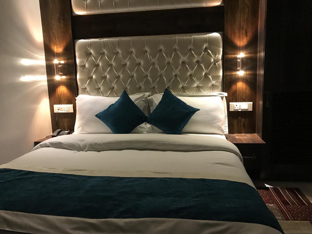 Hotel Mmk Kanpur Eksteriør billede