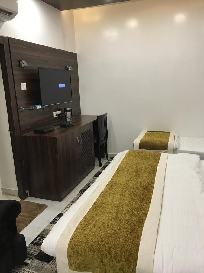 Hotel Mmk Kanpur Eksteriør billede