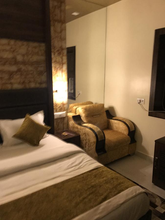 Hotel Mmk Kanpur Eksteriør billede