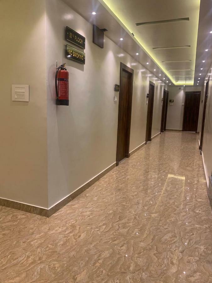 Hotel Mmk Kanpur Eksteriør billede