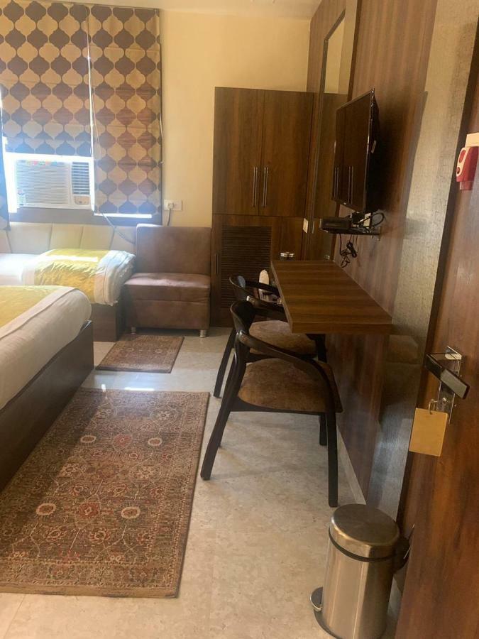 Hotel Mmk Kanpur Eksteriør billede