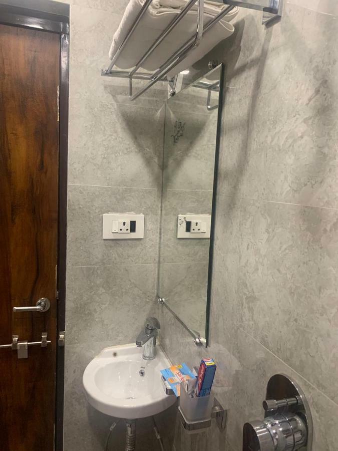 Hotel Mmk Kanpur Eksteriør billede